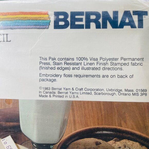 Bernat 4 Pineapple American Stencil Napkins Stamped Cross Stitch 17" Vintage - Picture 4 of 9